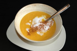 Easy Natural Food - Carrot and Cardamon Soup Easy Natural Food - Carrot and Cardamon Soup