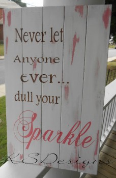Sparkle by Tiaras and Bowties Sparkle by Tiaras and Bowties