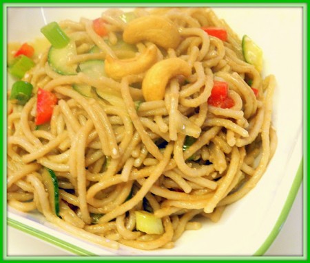 Vegetarian Noodle Salad - Bizzy Bakes